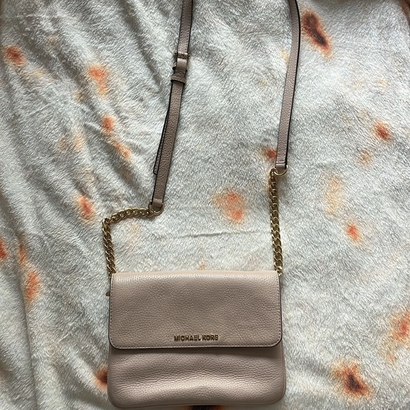 MK crossbody - Picture 2 of 4